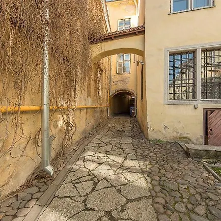 The End Of Alley Apartment